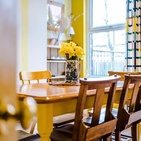 Cosy House With Garden & Parking, Sheffield Villa Екстериор снимка