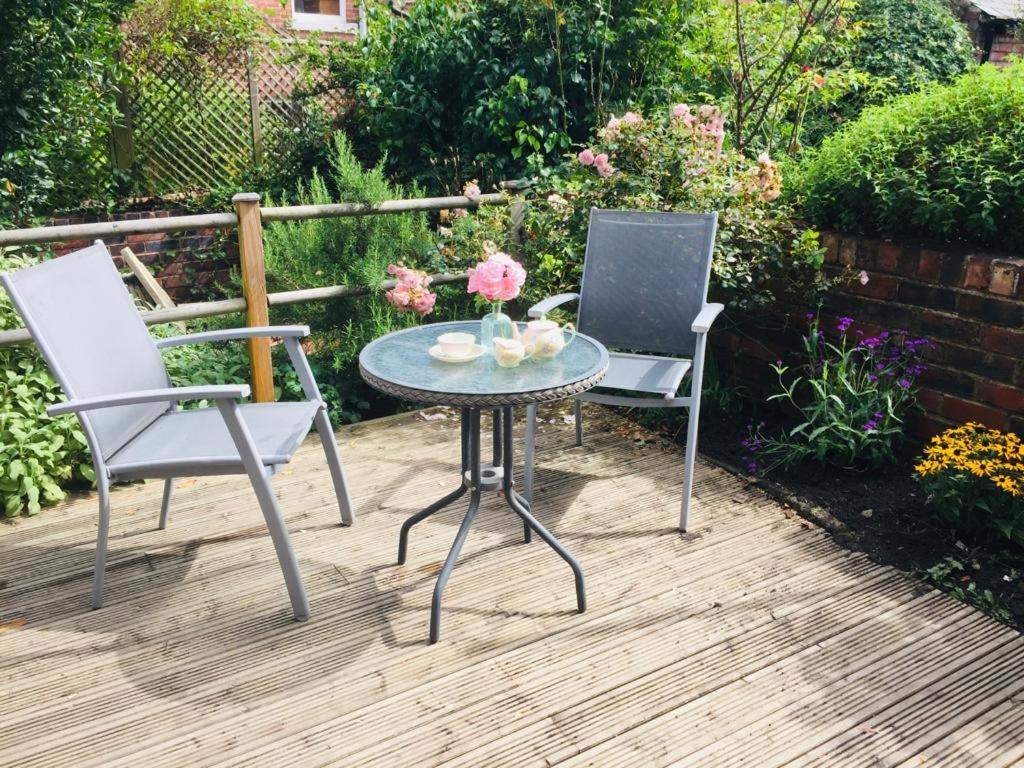 Cosy House With Garden & Parking, Sheffield Villa Екстериор снимка