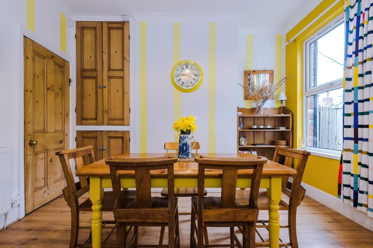 Cosy House With Garden & Parking, Sheffield Villa Екстериор снимка