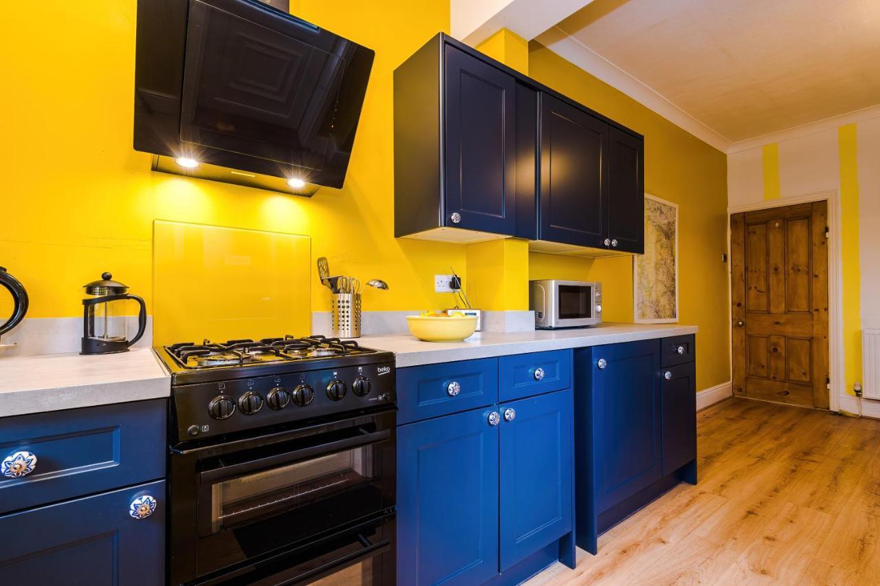 Cosy House With Garden & Parking, Sheffield Villa Екстериор снимка