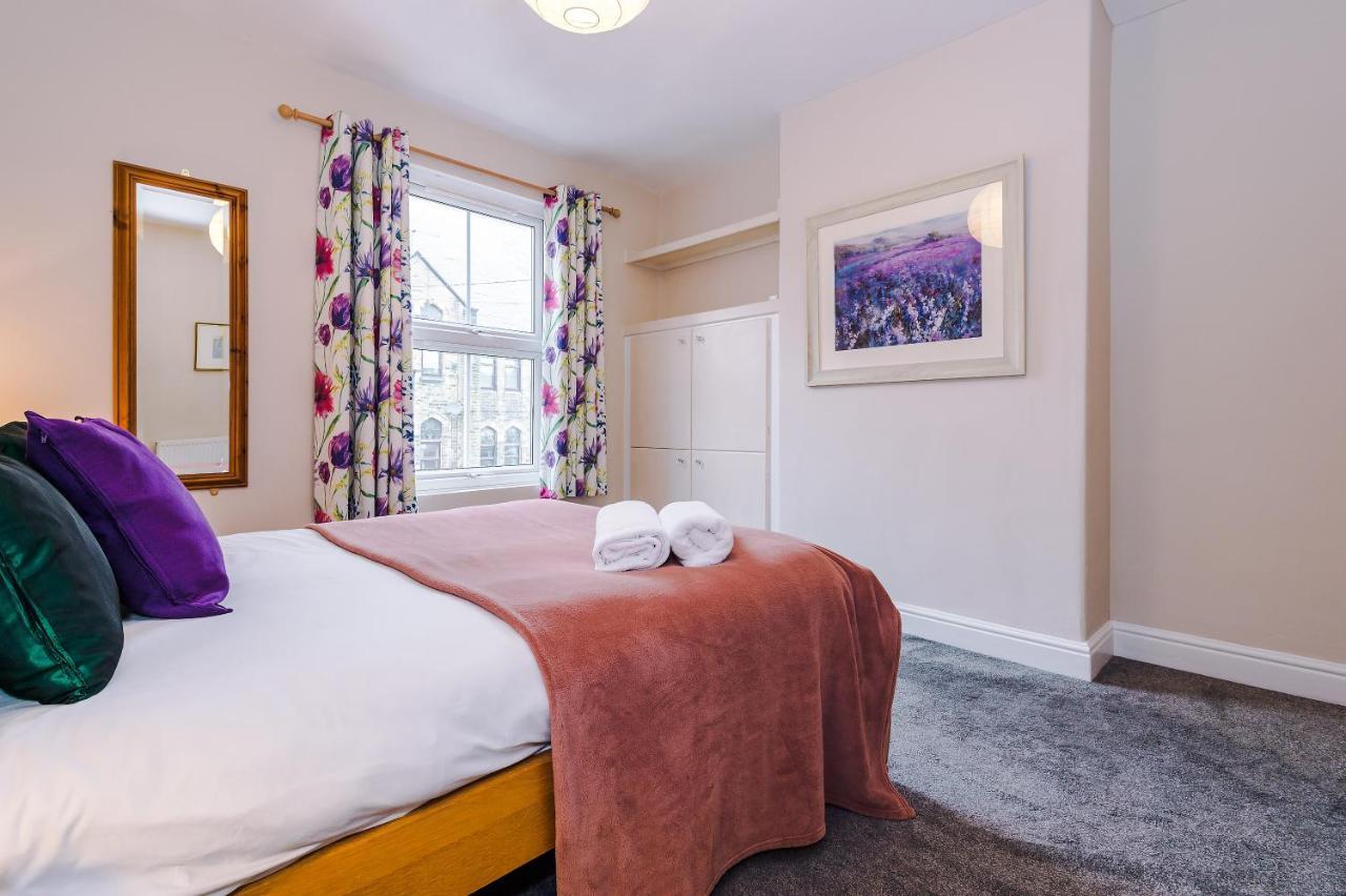 Cosy House With Garden & Parking, Sheffield Villa Екстериор снимка