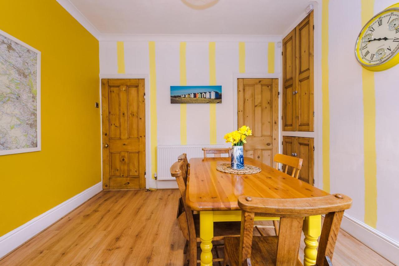 Cosy House With Garden & Parking, Sheffield Villa Екстериор снимка